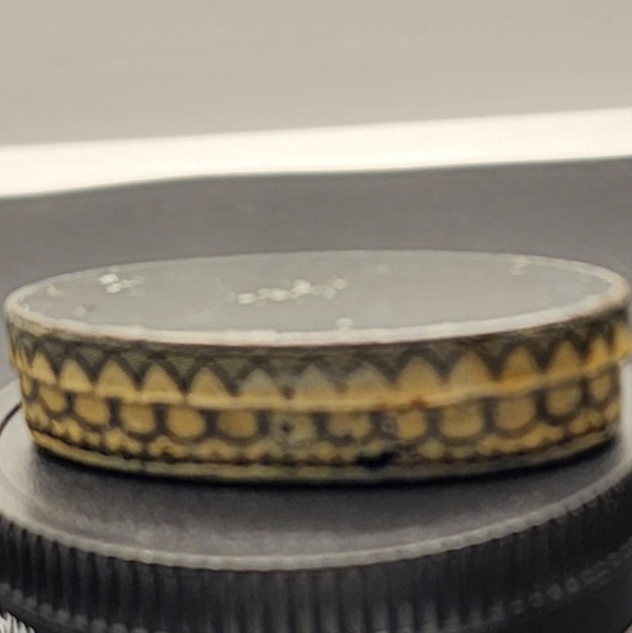 1800s Tooth blBox - Picture 1 of 11